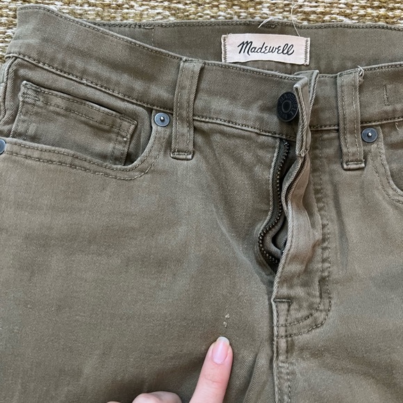 Madewell 9” High Riser Skinny Skinny Garment-Dyed Jeans - Picture 3 of 4